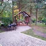 Creek Mustvee