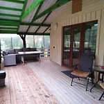 Creek Lodge