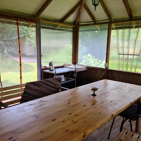 Creek Lodge *