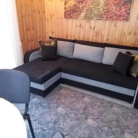 Creek Деревянный коттедж